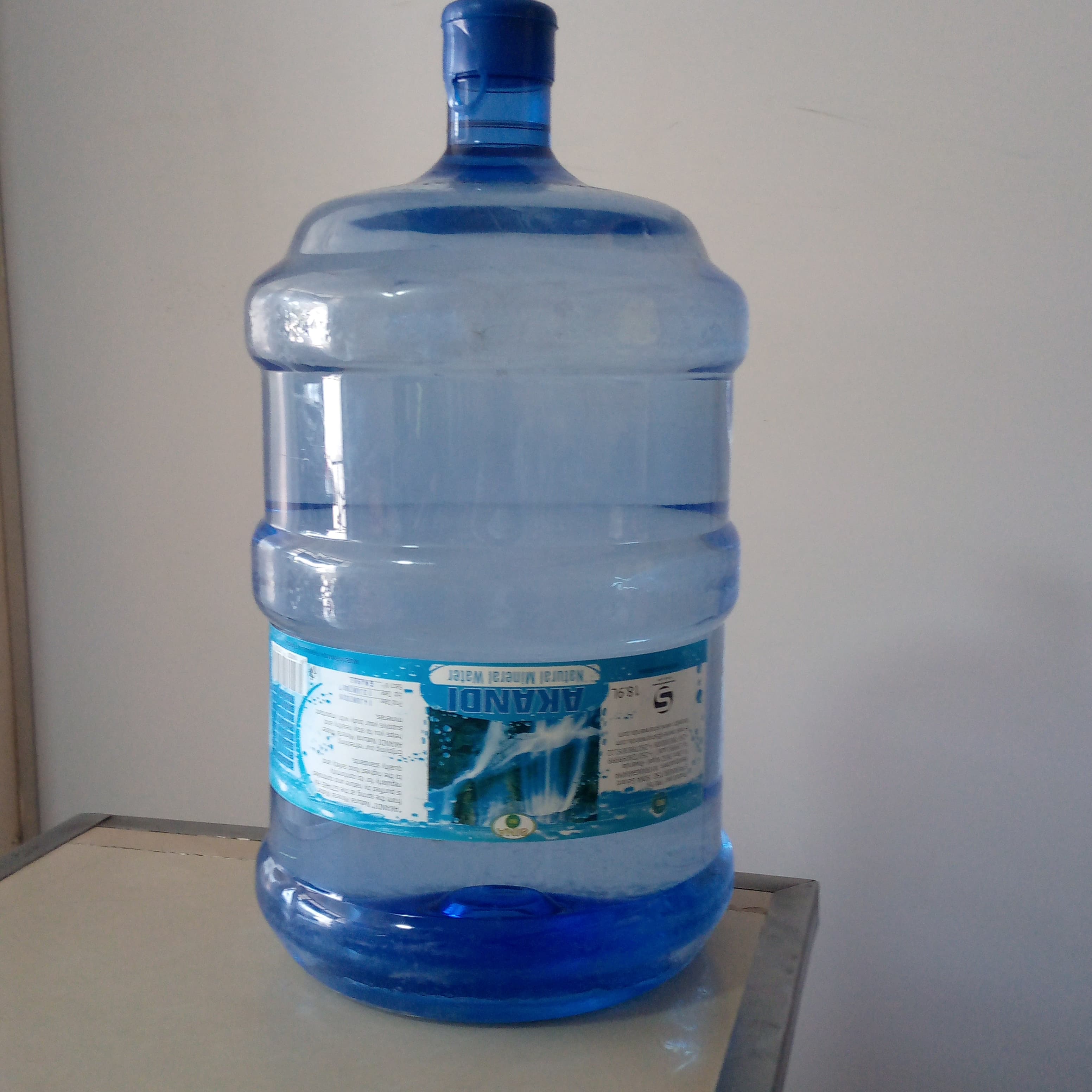 Akandi mineral water 20L