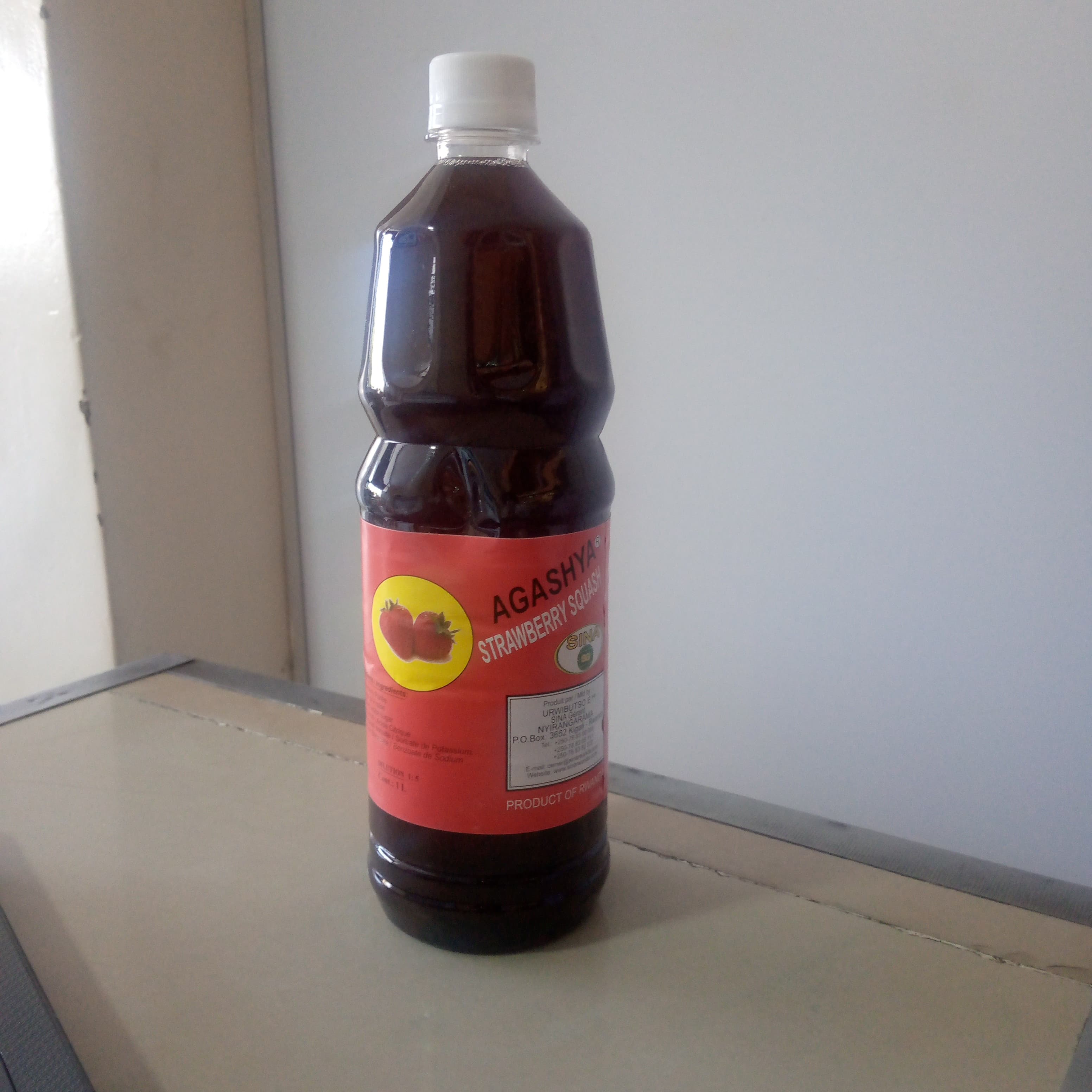 Agashya strawberry squash 1L