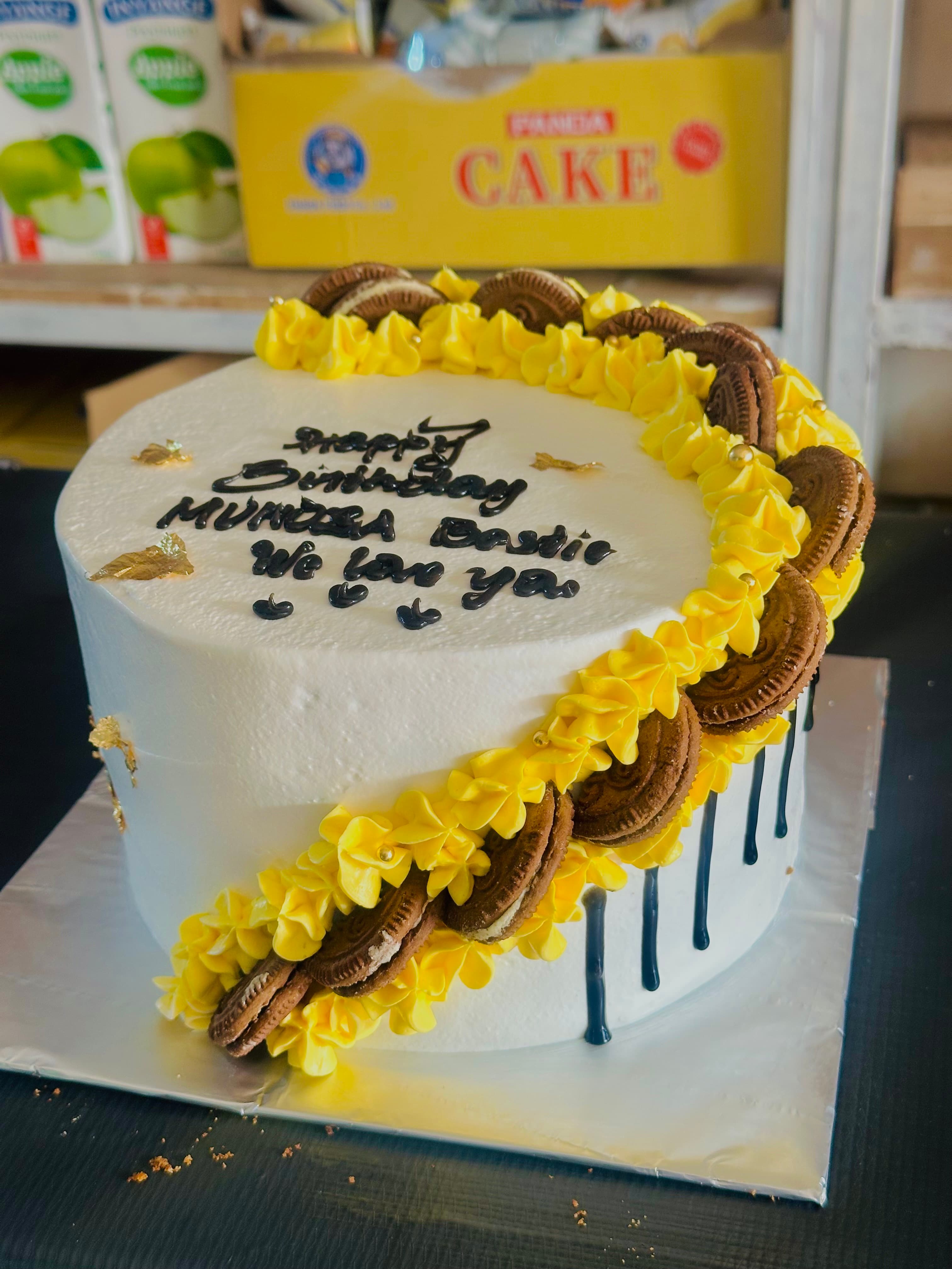 Long vanilla cake